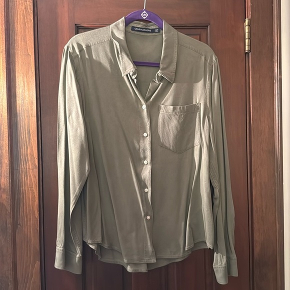 Calvin Klein Jeans Tops - Calvin Klein Jeans Green Button Down Blouse